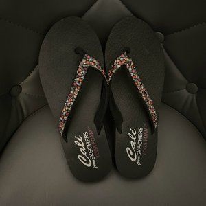 Sketchers beaded flip flop sandals women's size 9